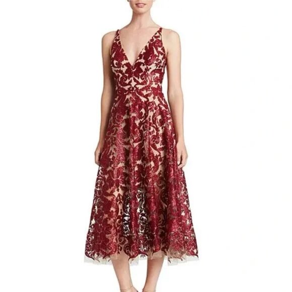 NWT Dress The Population Blair V-Neck Sequined Mesh Flare Dress XS Wine Berry - Picture 2 of 12